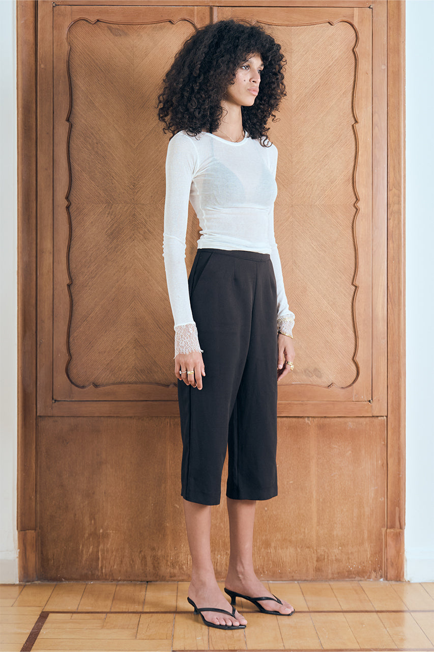 Straight Capri Trouser